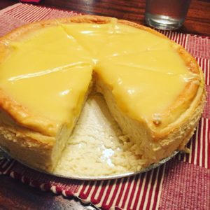 Low-carb Cheesecake with Lemon Curd | The Simplicity of Wellness