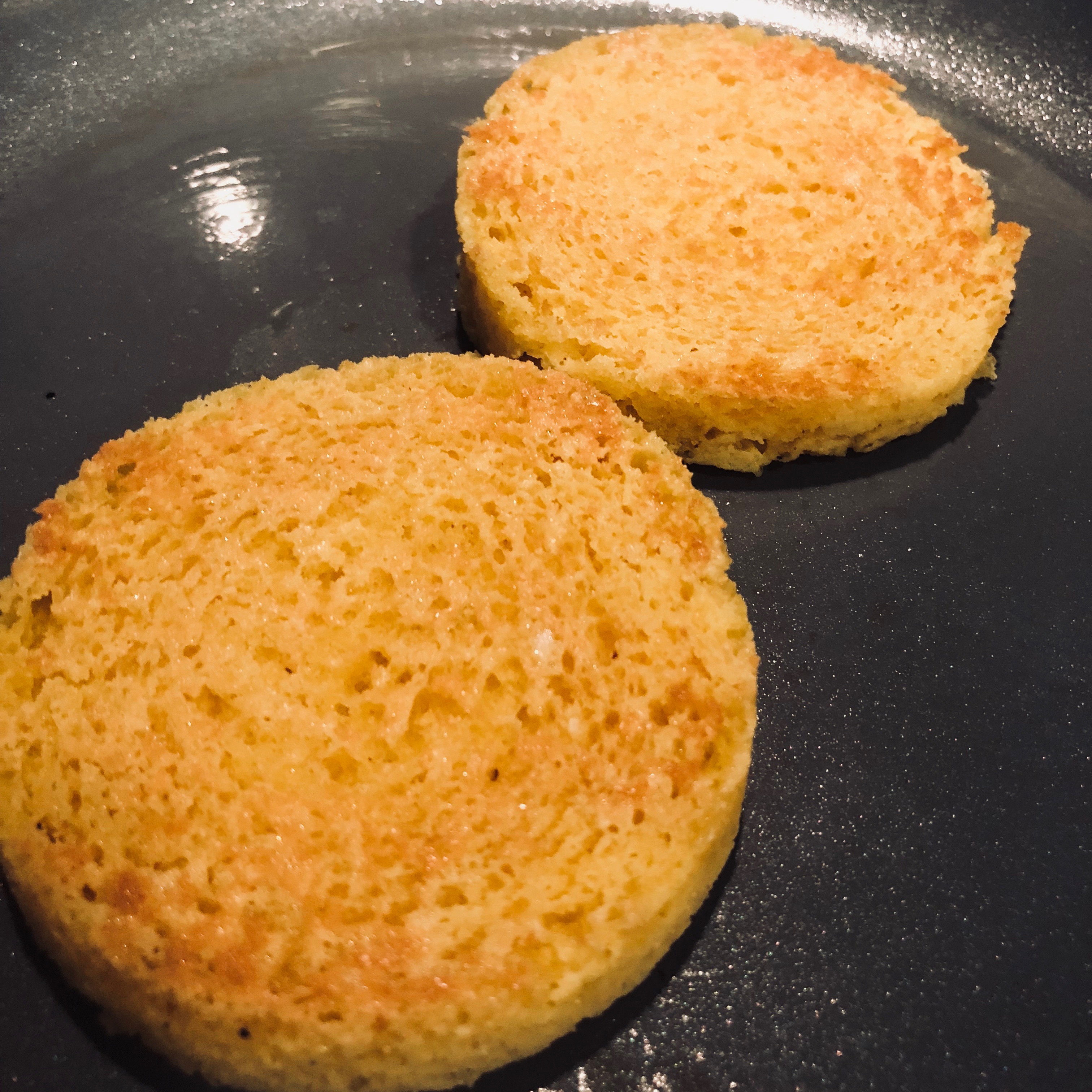 low-carb english muffin, keto egg sandwich, keto breakfast recipe | The Simplicity of Wellness | Amy White Nutritionist